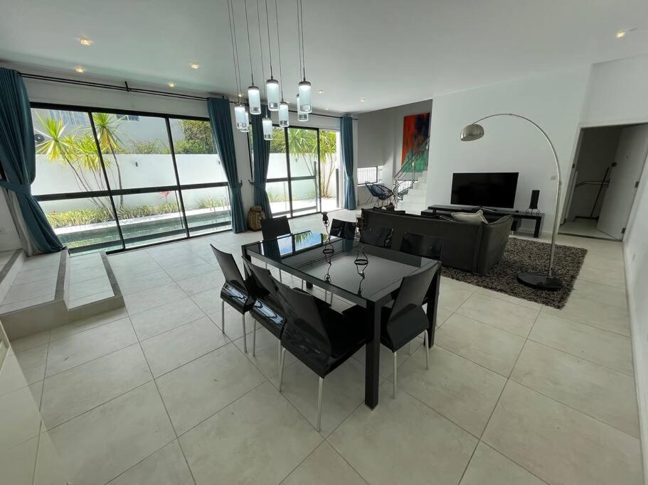 Villa Moderne A