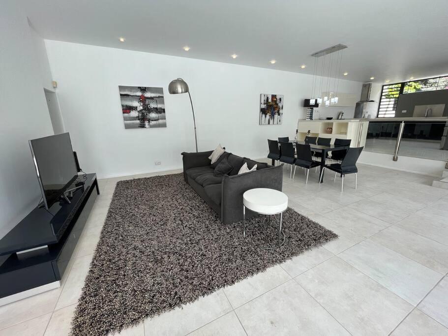 Moderne A Villa